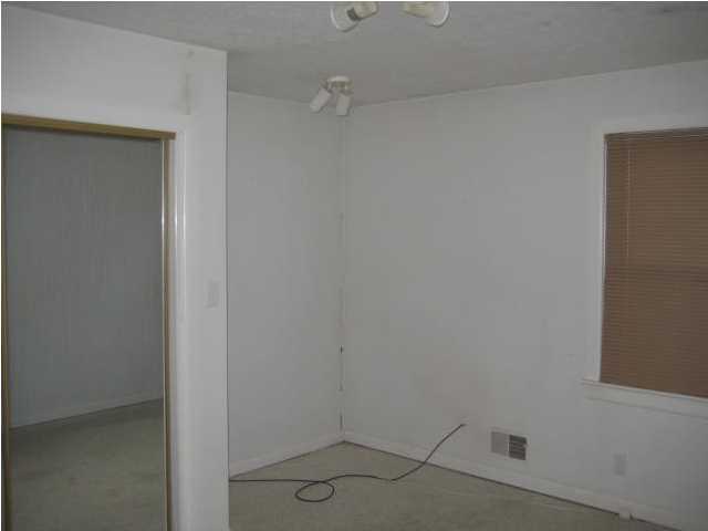 4722 Dohn Road Louisville, KY 40216 - Photo 13 of 21 Additional Photo