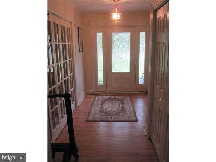 303 Kresson Road Voorhees, NJ 08043 - Photo 4 of 24 Foyer