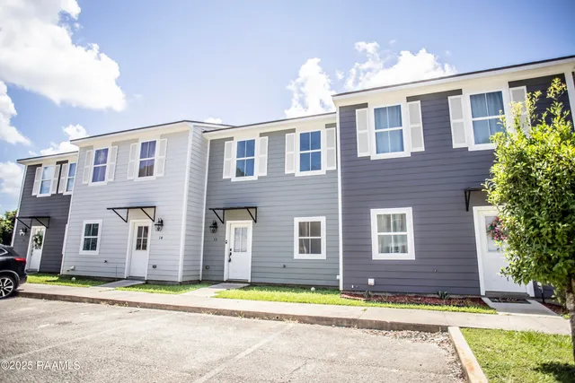 $198,500 | 13 Townhouse Cove, Lafayette, LA 70506