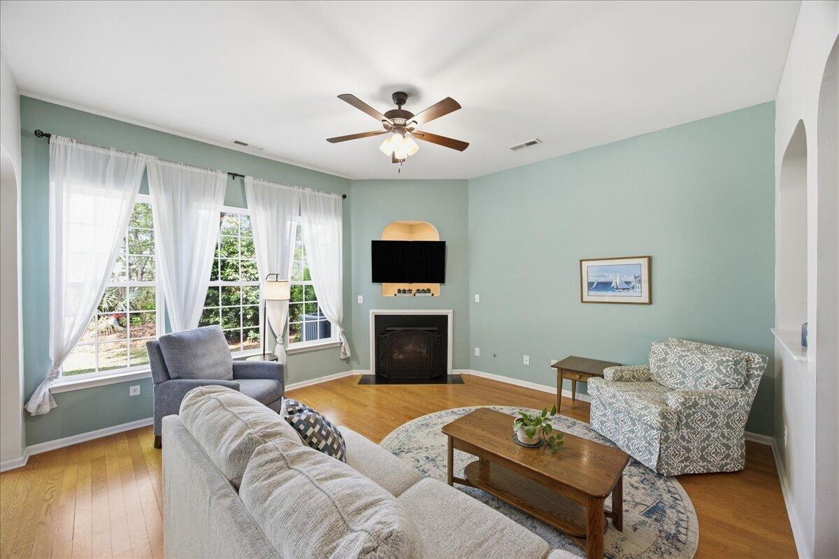 1616 Indaba Way Charleston, SC 29414 - Photo 4 of 25 007