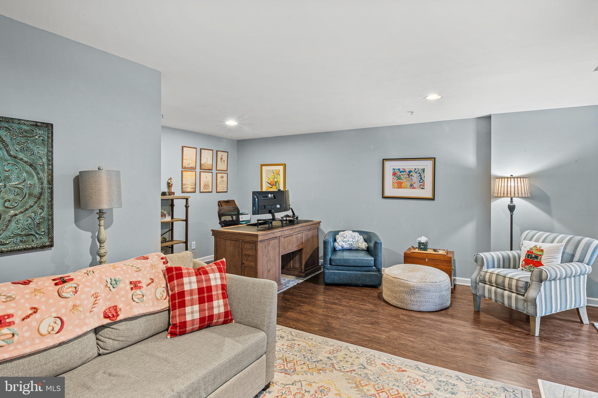 222 Gray Fox Court Edgewater, MD 21037 - Photo 22 of 42 a living room with furniture and a couch