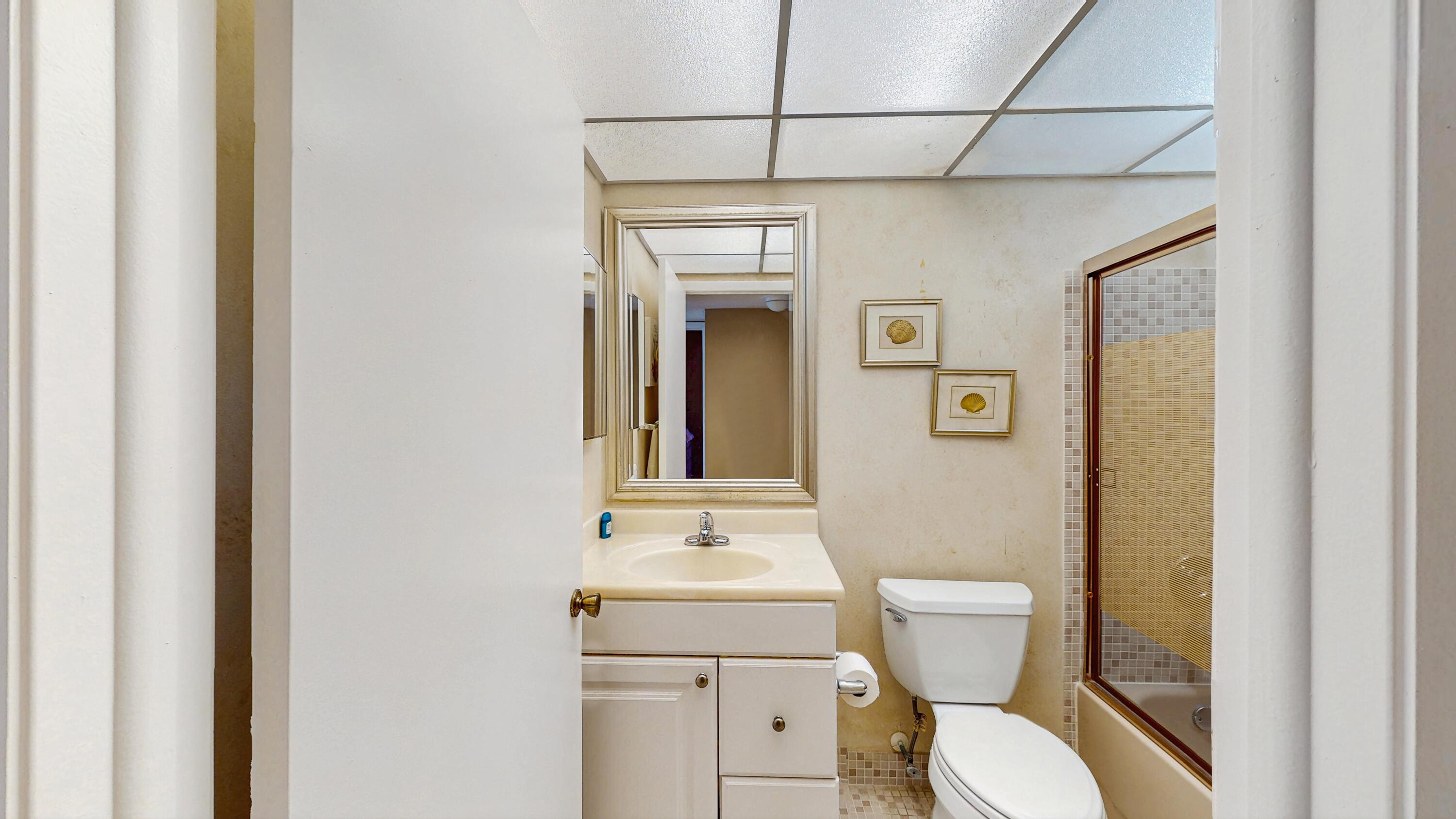 9765 West McNab Road, Unit 115 Tamarac, FL 33321 - Photo 17 of 25 main bath