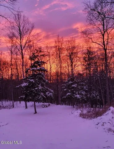 $555,000 | 110 Holmes Road, Argyle, NY 12809