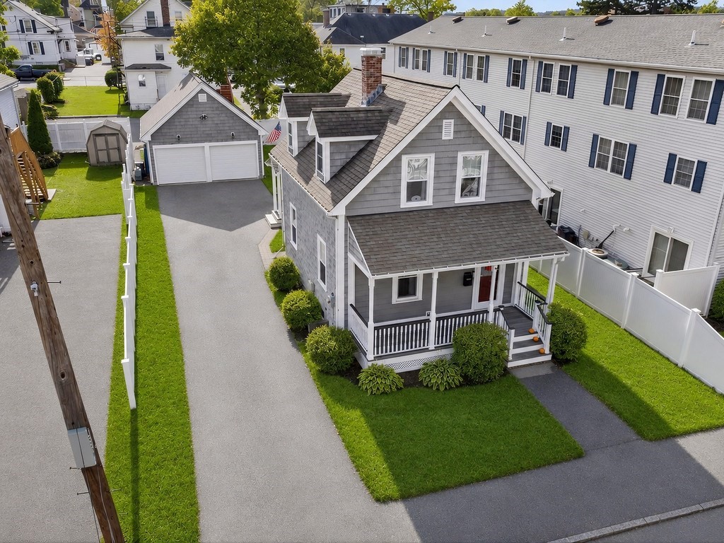 29 Ash Street Waltham, MA 02453 - Photo 2 of 37