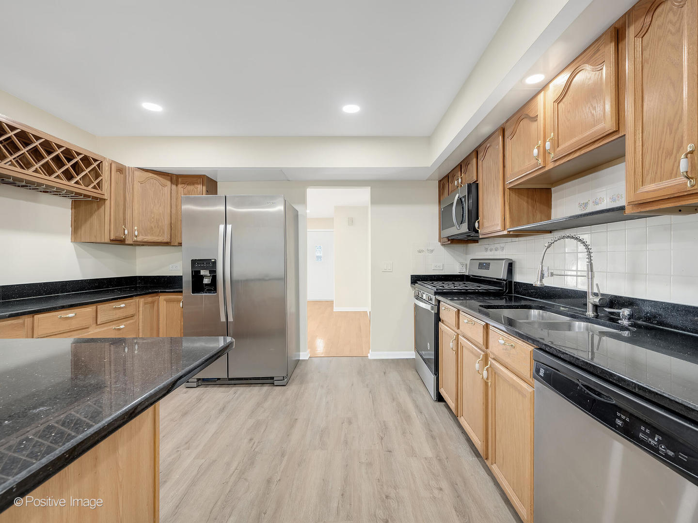 1500 Pershing Avenue Wheaton, IL 60189 - Photo 11 of 31