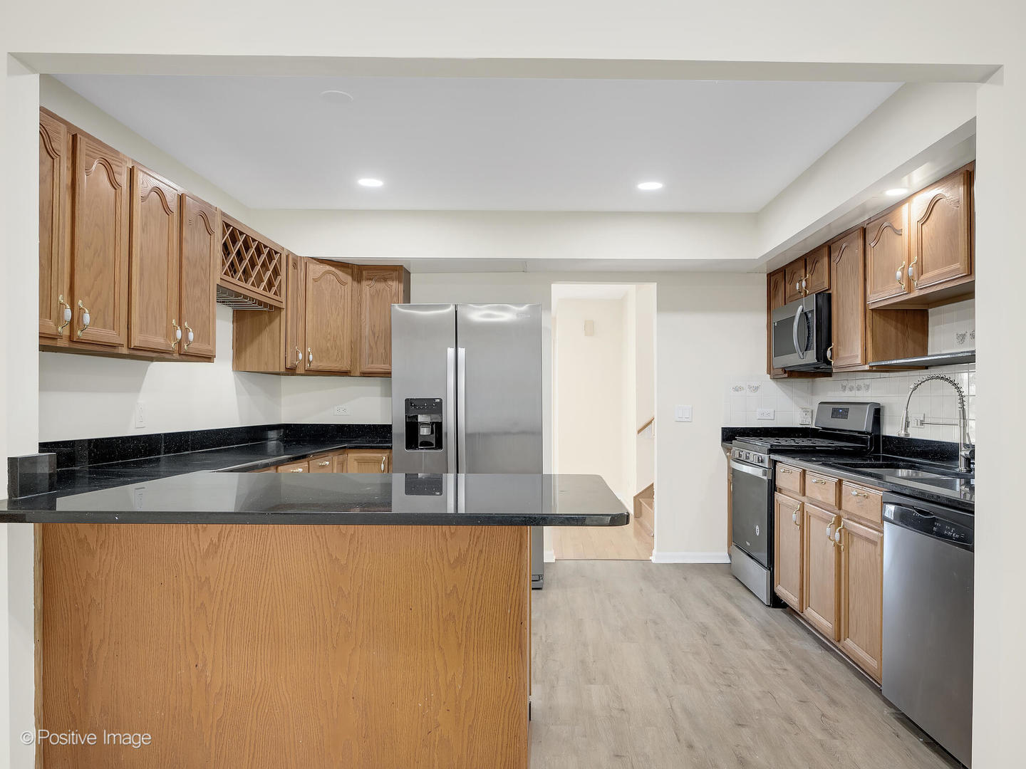 1500 Pershing Avenue Wheaton, IL 60189 - Photo 10 of 31