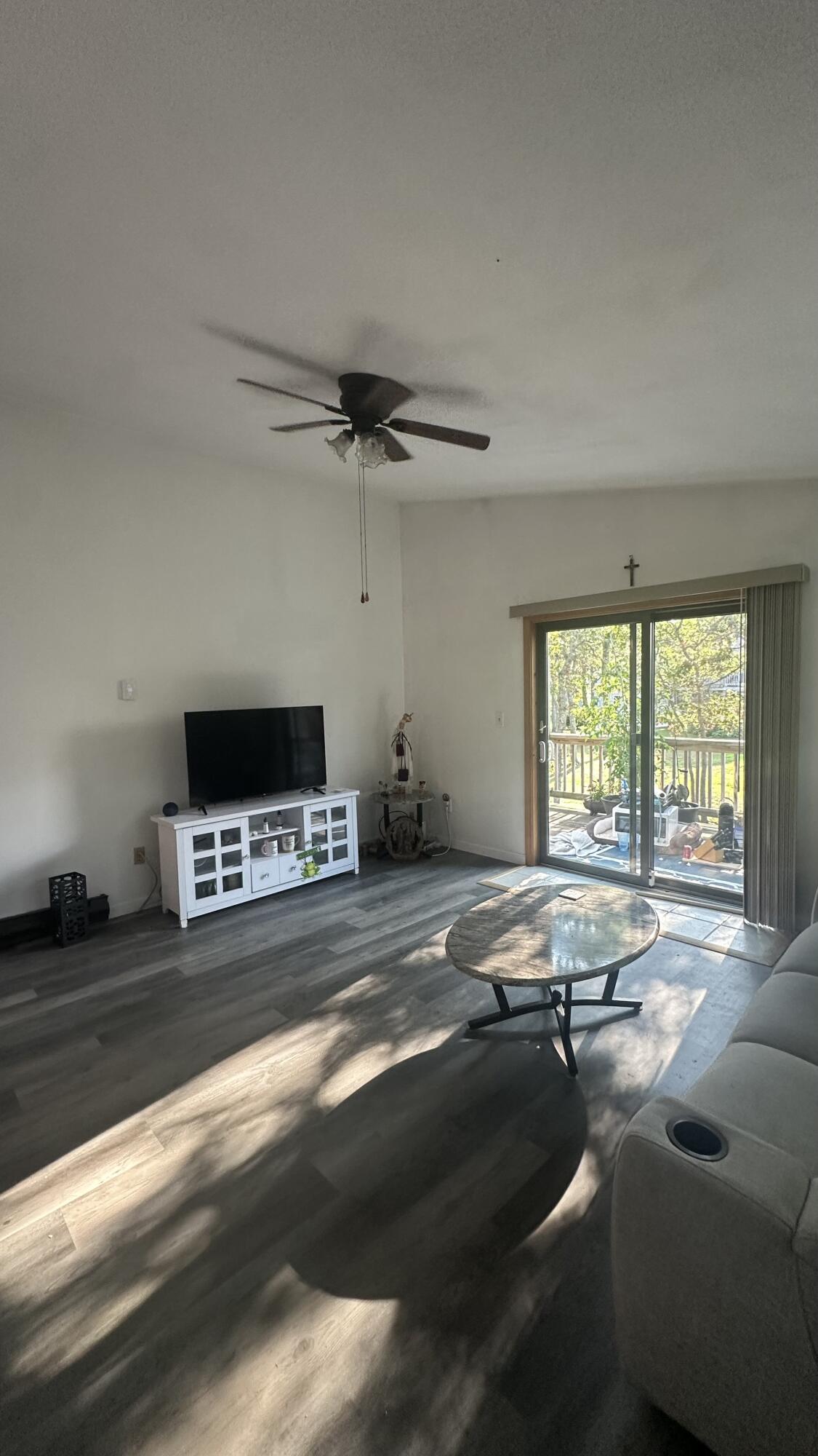 35 Ashumet Road, Unit 8C Mashpee, MA 02649 - Photo 4 of 16 IMG_2627