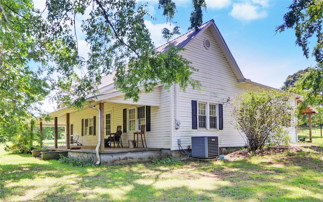 1688 Milltown Road Hartwell, GA 30643 - Photo 1 of 45 Gallery Image 1