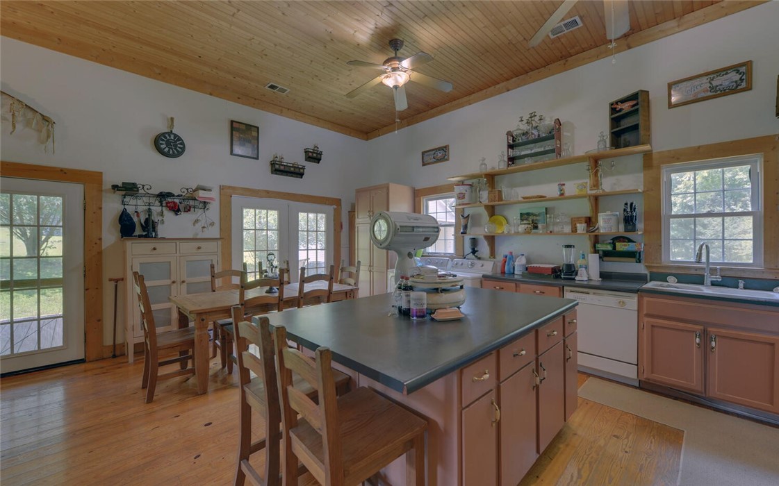 1688 Milltown Road Hartwell, GA 30643 - Photo 12 of 45 Gallery Image 12