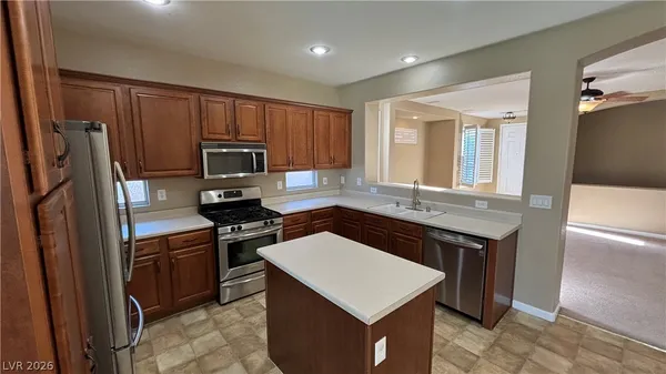 $2,400 | 4608 North Sergeant Court, North Las Vegas, NV 89031