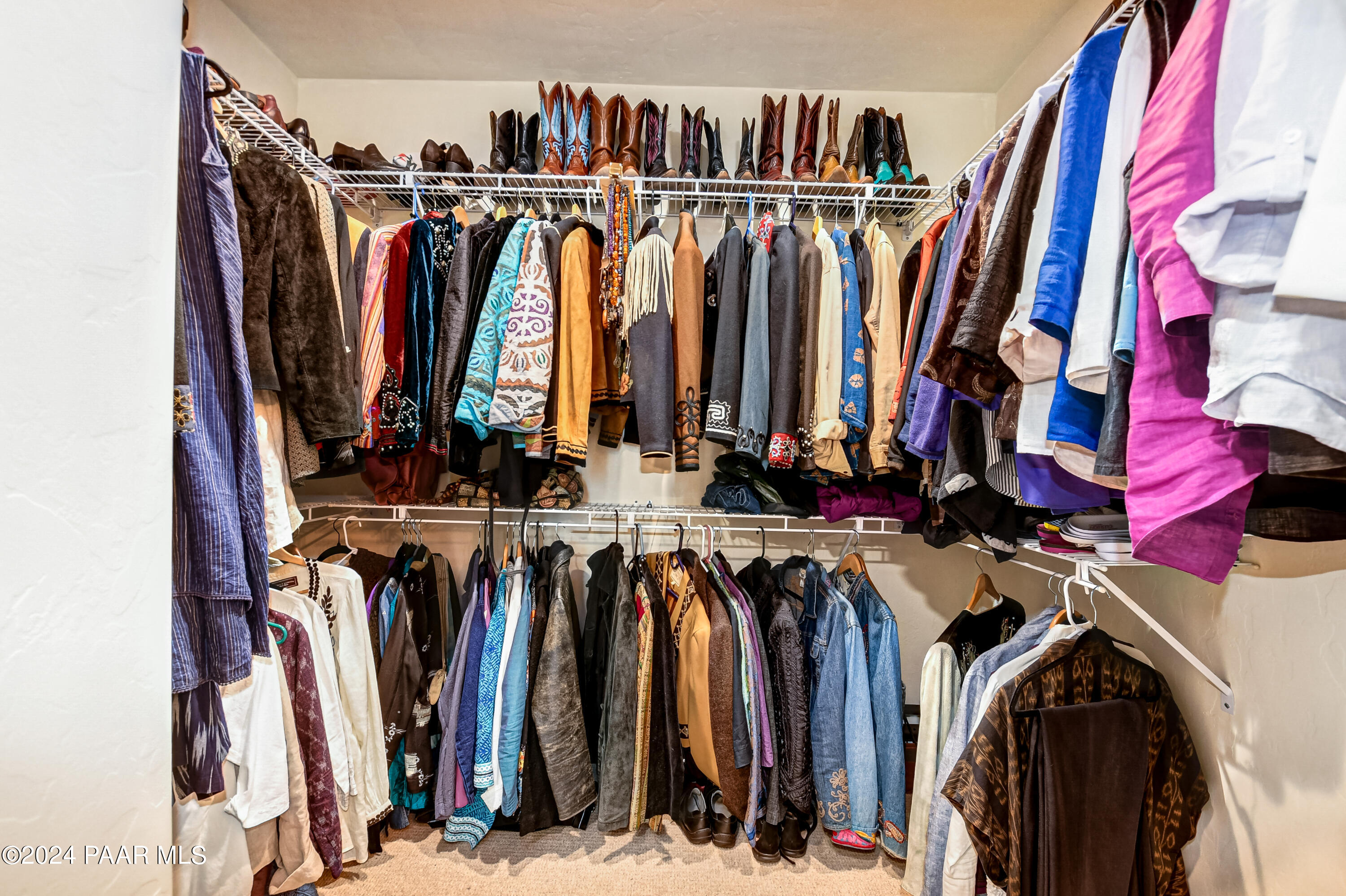 1815 Coyote Road Prescott, AZ 86303 - Photo 24 of 32 Primary Closet 1