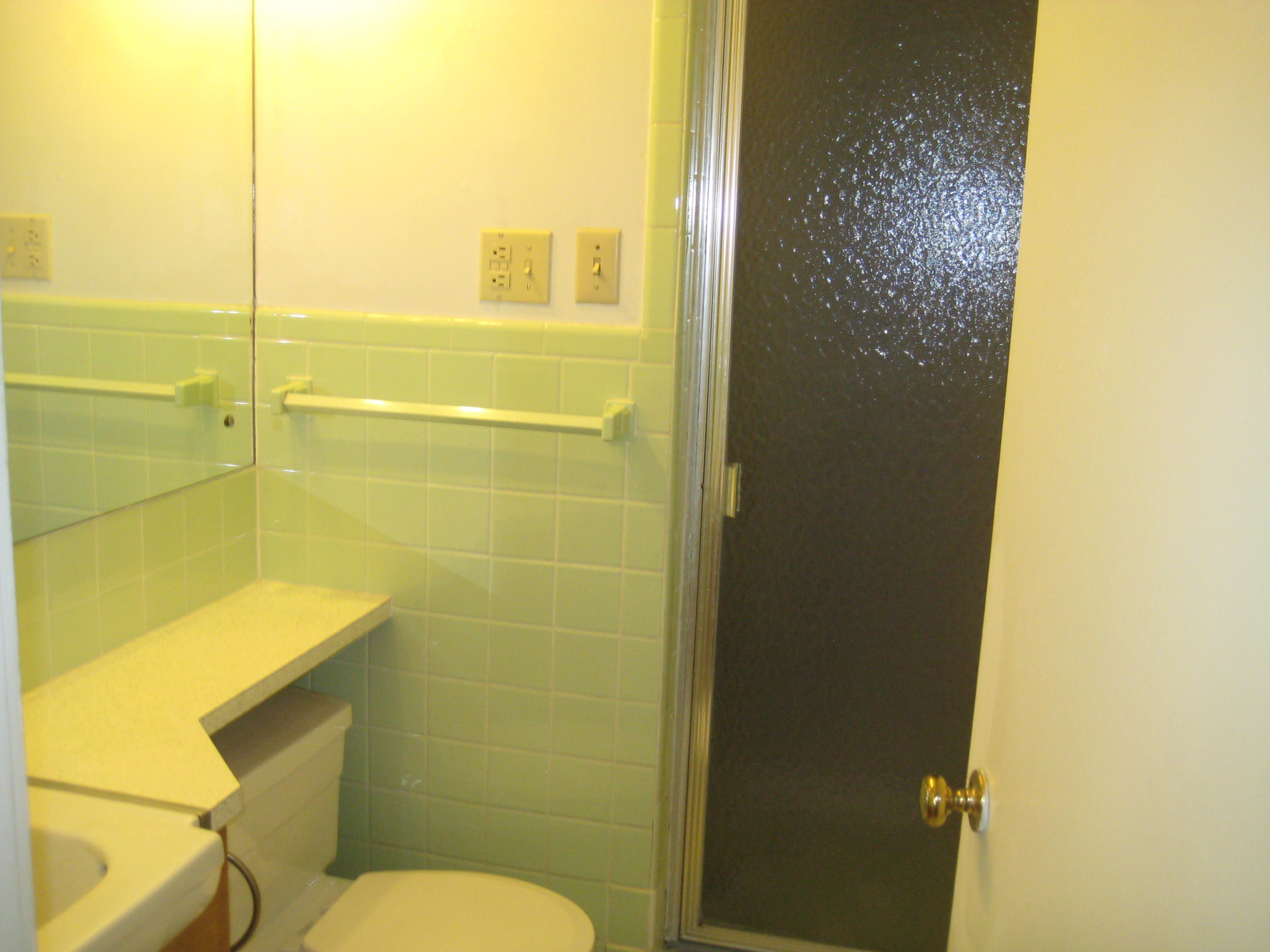 112 Pembroke Road Oak Ridge, TN 37830 - Photo 12 of 19 112 Pembroke Road 017