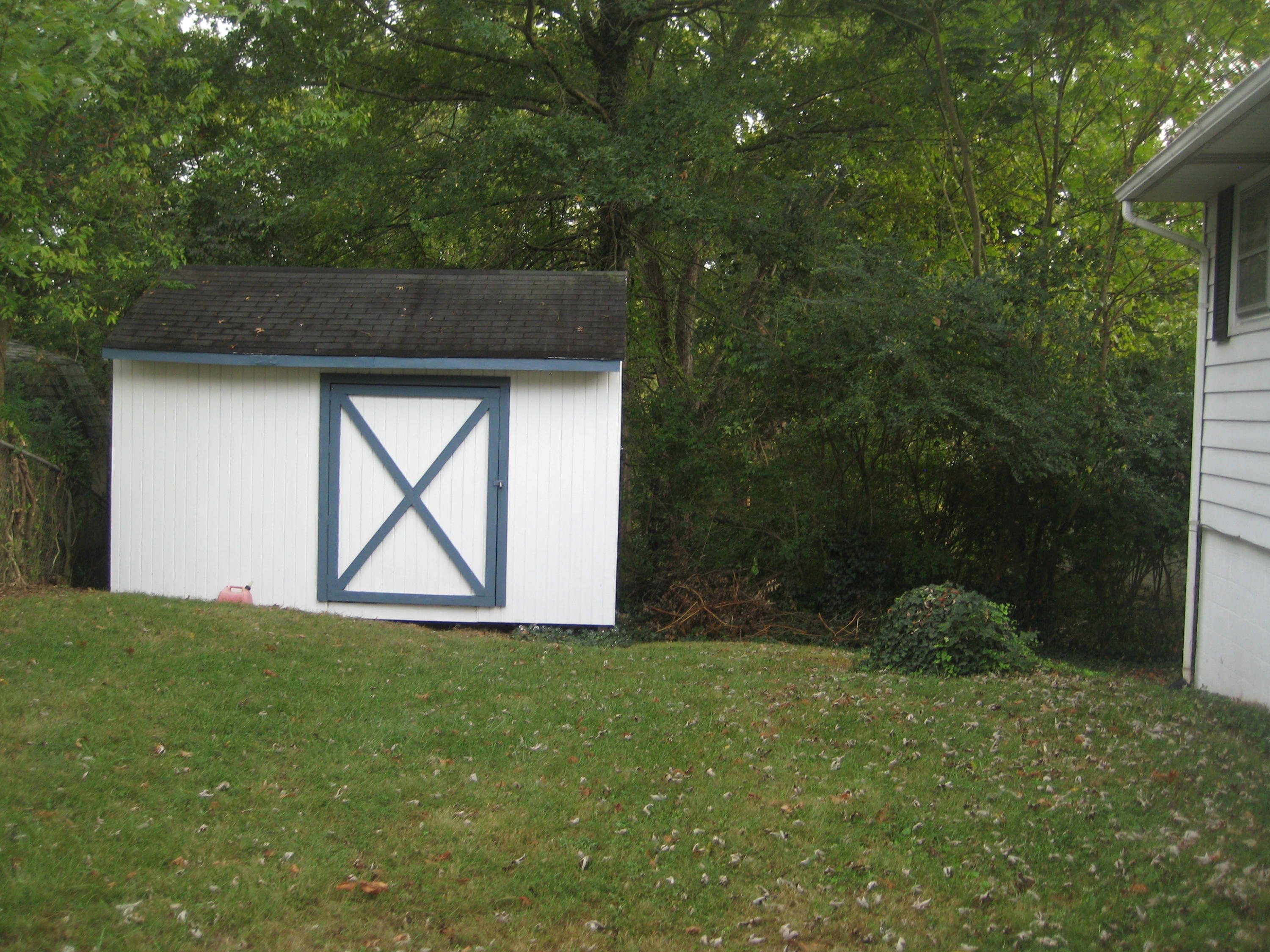 112 Pembroke Road Oak Ridge, TN 37830 - Photo 17 of 19 112 Pembroke Road 024