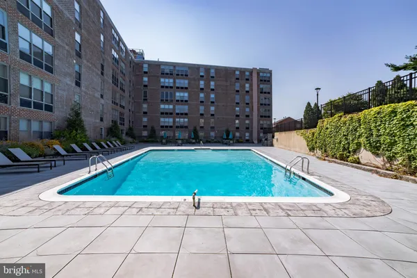 $1,750 | 6100 Henry Avenue, Unit 4I, Philadelphia, PA 19128