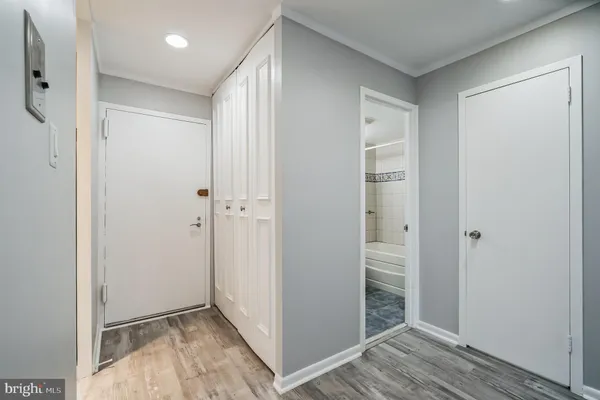 $1,750 | 6100 Henry Avenue, Unit 4I, Philadelphia, PA 19128