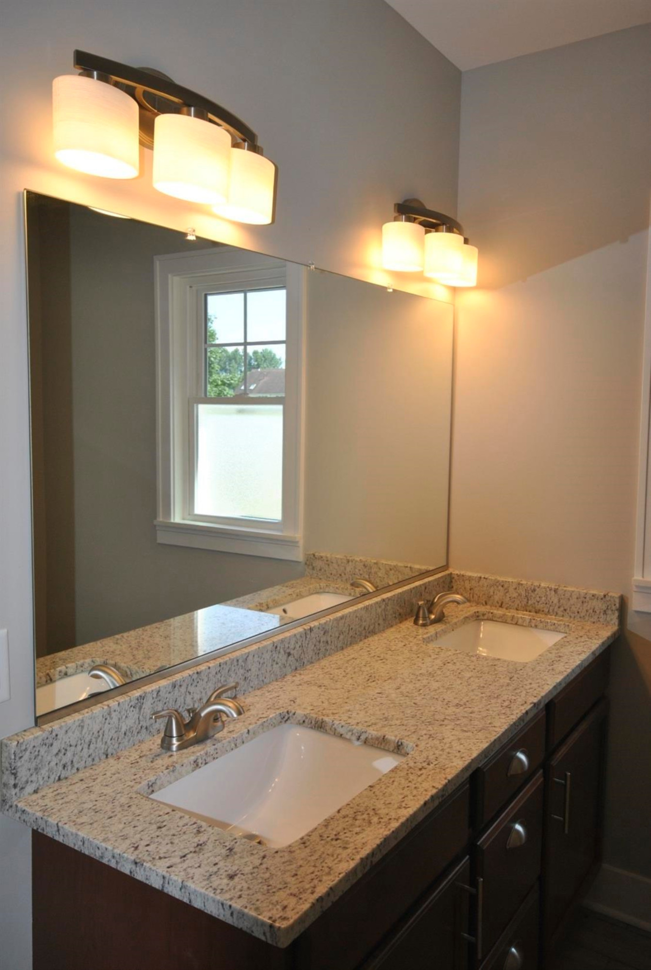 95 Judd Road Milan, MI 48160 - Photo 8 of 10 Master Bathroom Vanity
