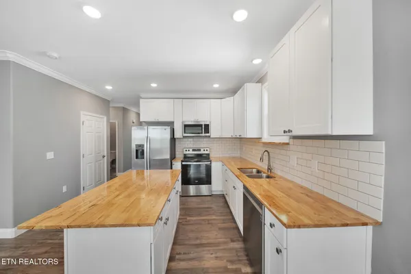 $2,500 | 3966 Mountain Vista Road, Knoxville, TN 37931