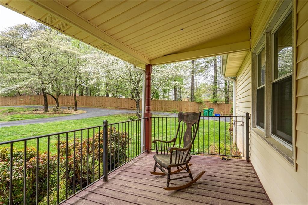 465 Dobbs Road, Unit B Woodstock, GA 30188 - Photo 2 of 40