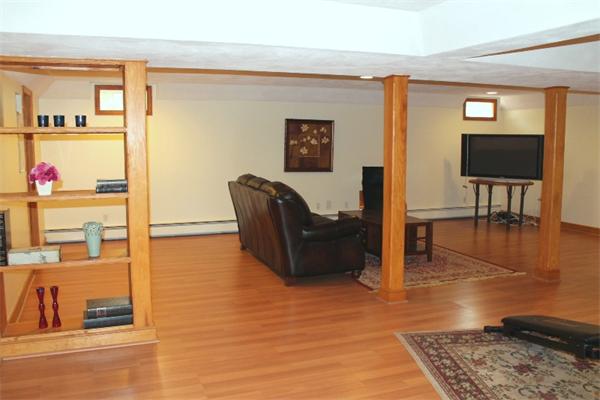 41 Walnut Street Lexington, MA 02421 - Photo 23 of 30