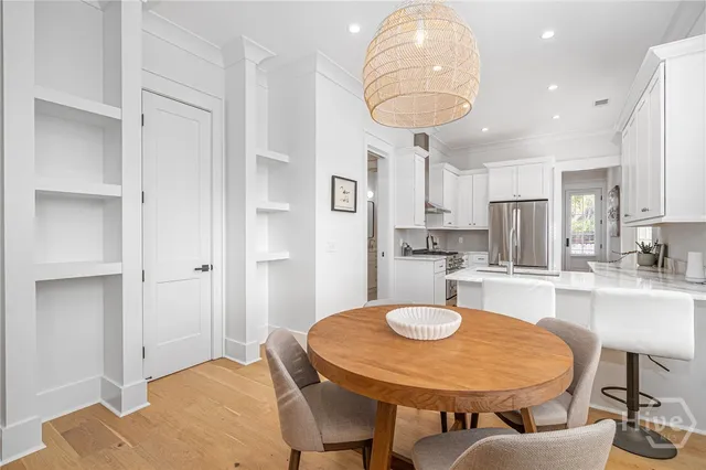 $640,000 | 216 West 43rd Street, Savannah, GA 31401