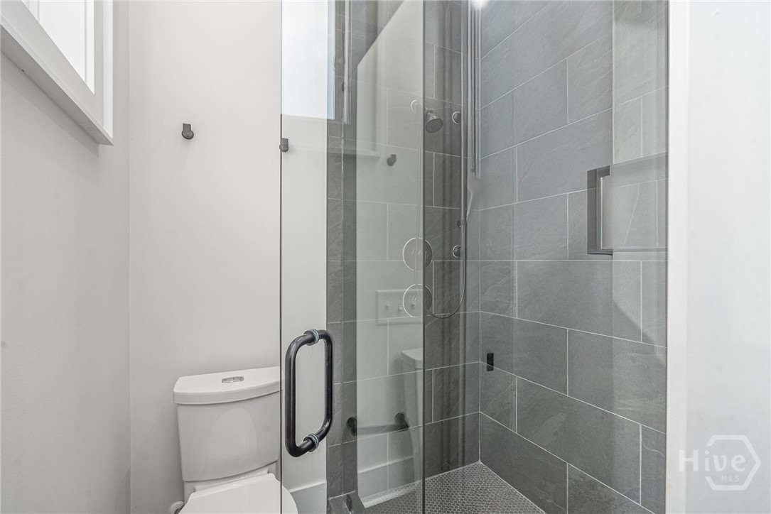 216 West 43rd Street Savannah, GA 31401 - Photo 23 of 32