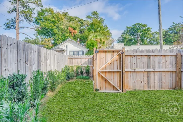 $640,000 | 216 West 43rd Street, Savannah, GA 31401