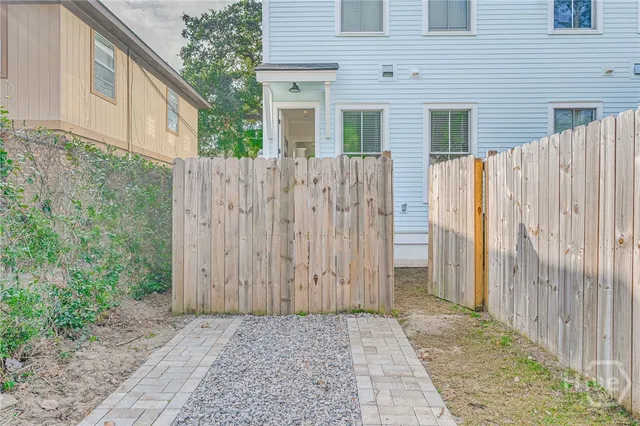 $640,000 | 216 West 43rd Street, Savannah, GA 31401