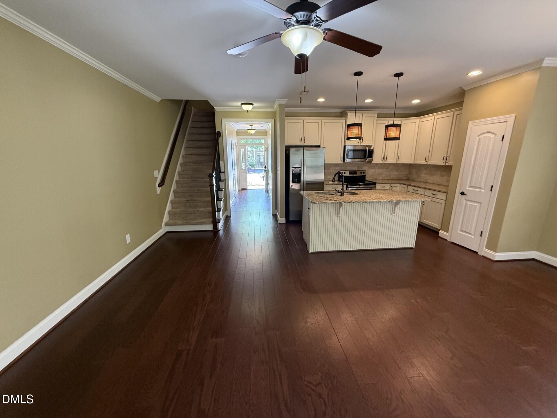 2106 Scarlet Maple Drive Raleigh, NC 27606 - Photo 2 of 20 75d9a578-a2c9-4c3a-9071-f616e0a2161e