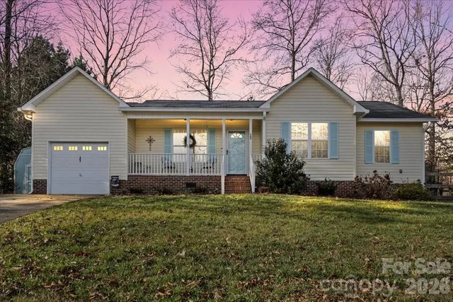 $359,900 | 169 Meadow Glen Drive, Troutman, NC 28166