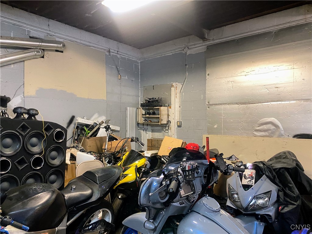 931 Butternut Street Syracuse, NY 13208 - Photo 23 of 23