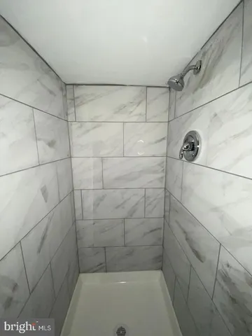 $1,900 | 41 North Kossuth Street, Baltimore, MD 21229