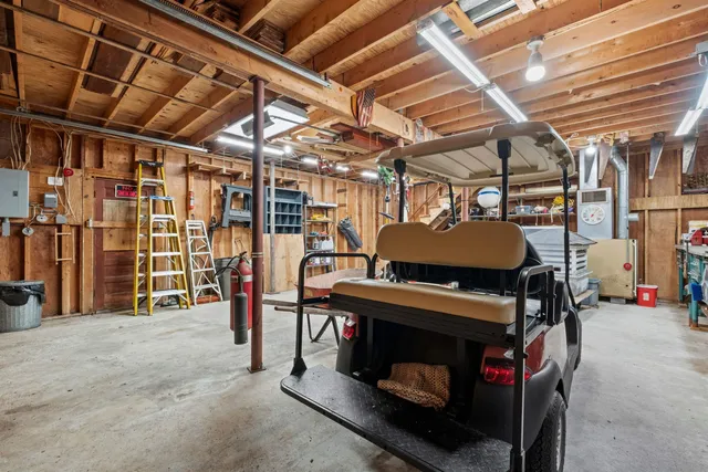 $982,900 | 133-137 Browns Pasture Road, Strafford, NH 03884