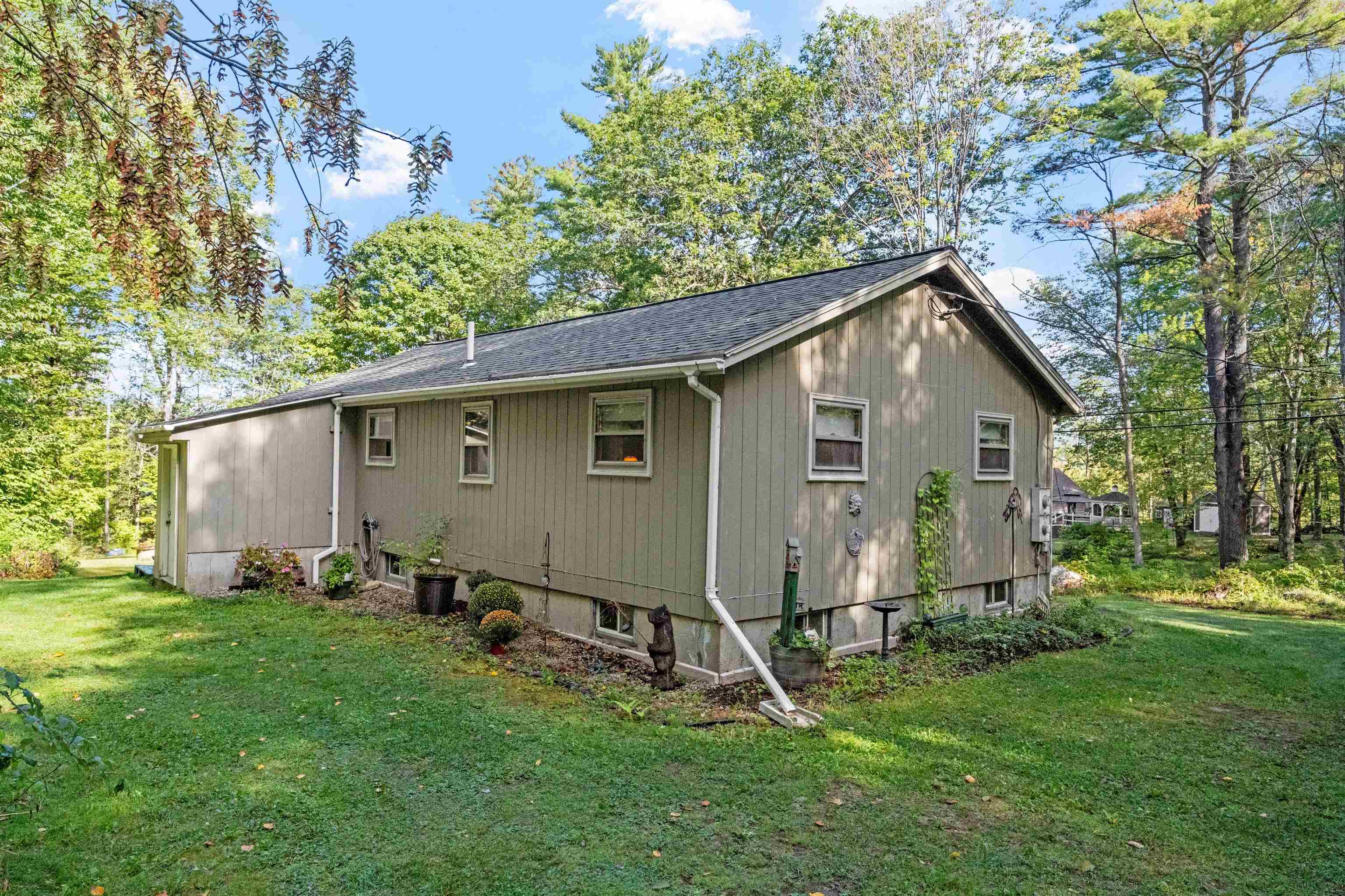 133-137 Browns Pasture Road Strafford, NH 03884 - Photo 4 of 60