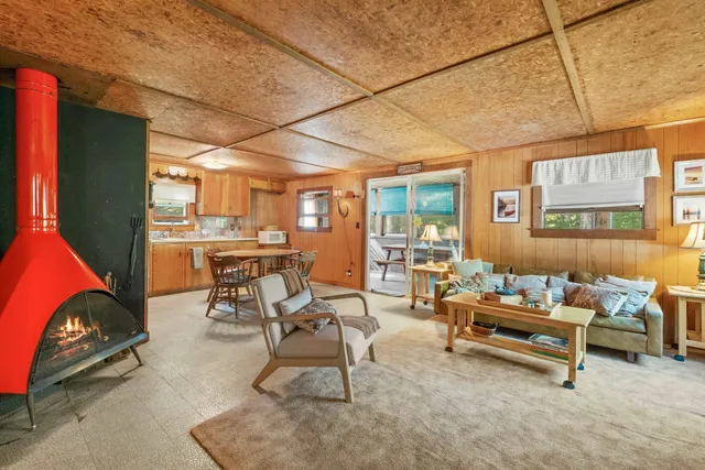 $982,900 | 133-137 Browns Pasture Road, Strafford, NH 03884