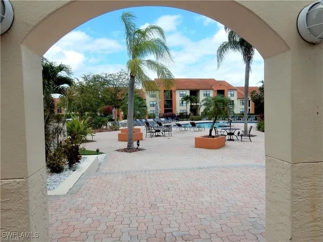 $1,500 | 13555 Eagle Ridge Drive, Unit 912, Fort Myers, FL 33912