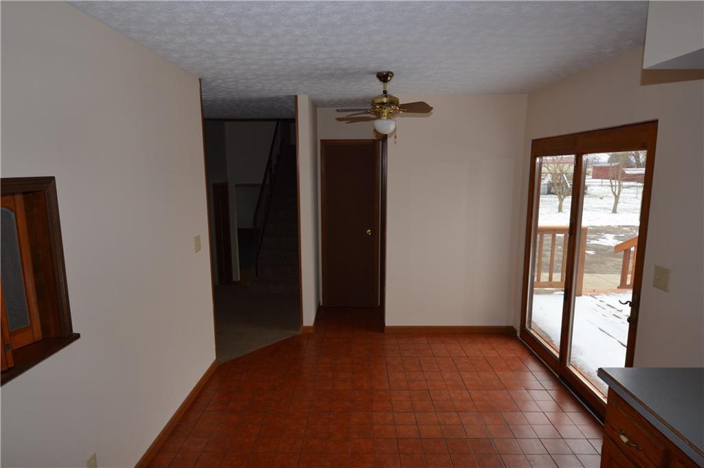 6141 Old Columbus Road Springfield, OH 45502 - Photo 6 of 23