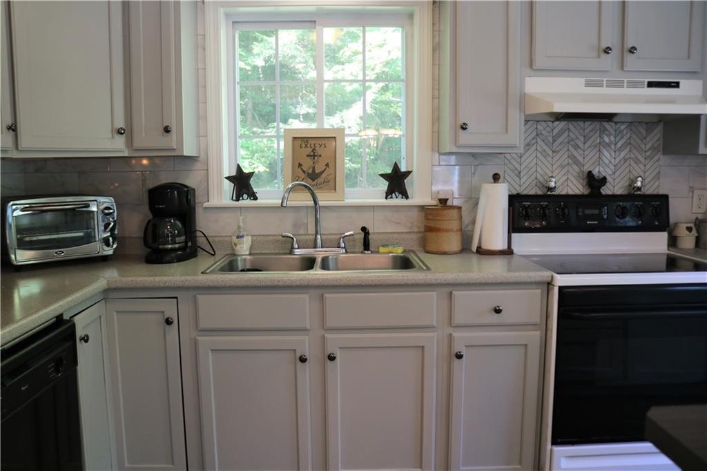 370 New Dam Road North Waterboro, ME 04061 - Photo 6 of 15 Photo