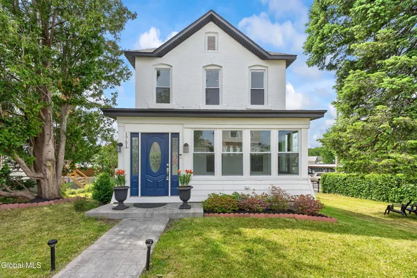 $289,000 | 1751 5th Street, Rensselaer, NY 12144