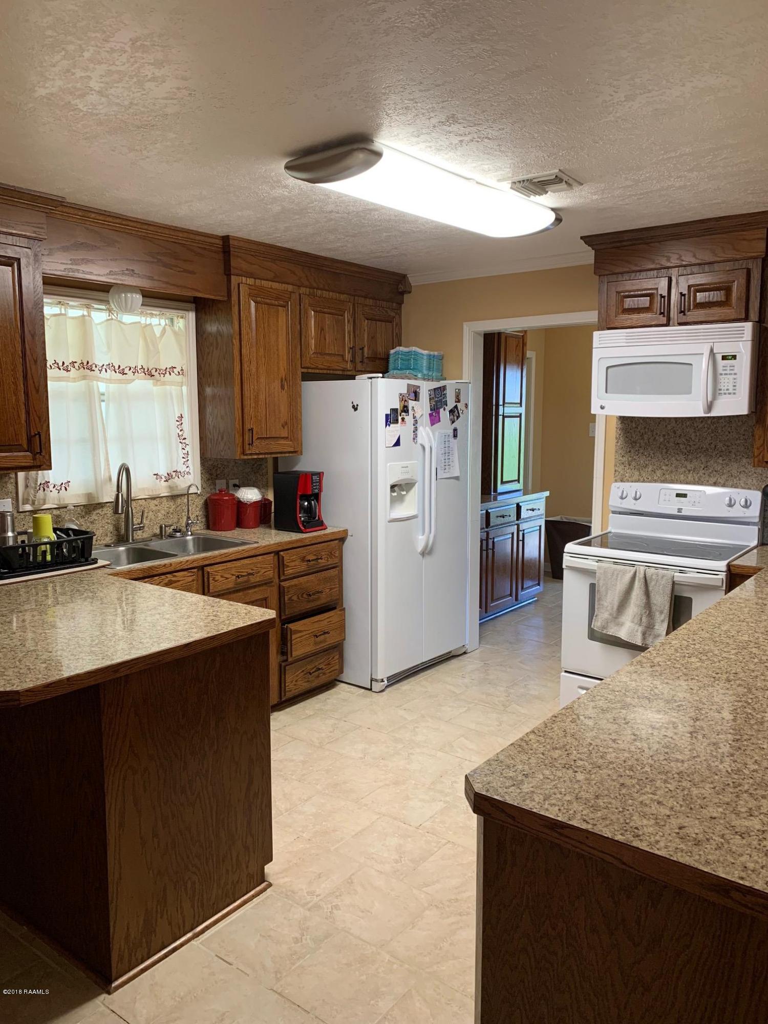 1353 Debaillon Plantation Road Ville Platte, LA 70586 - Photo 8 of 22 Gallery Image 8