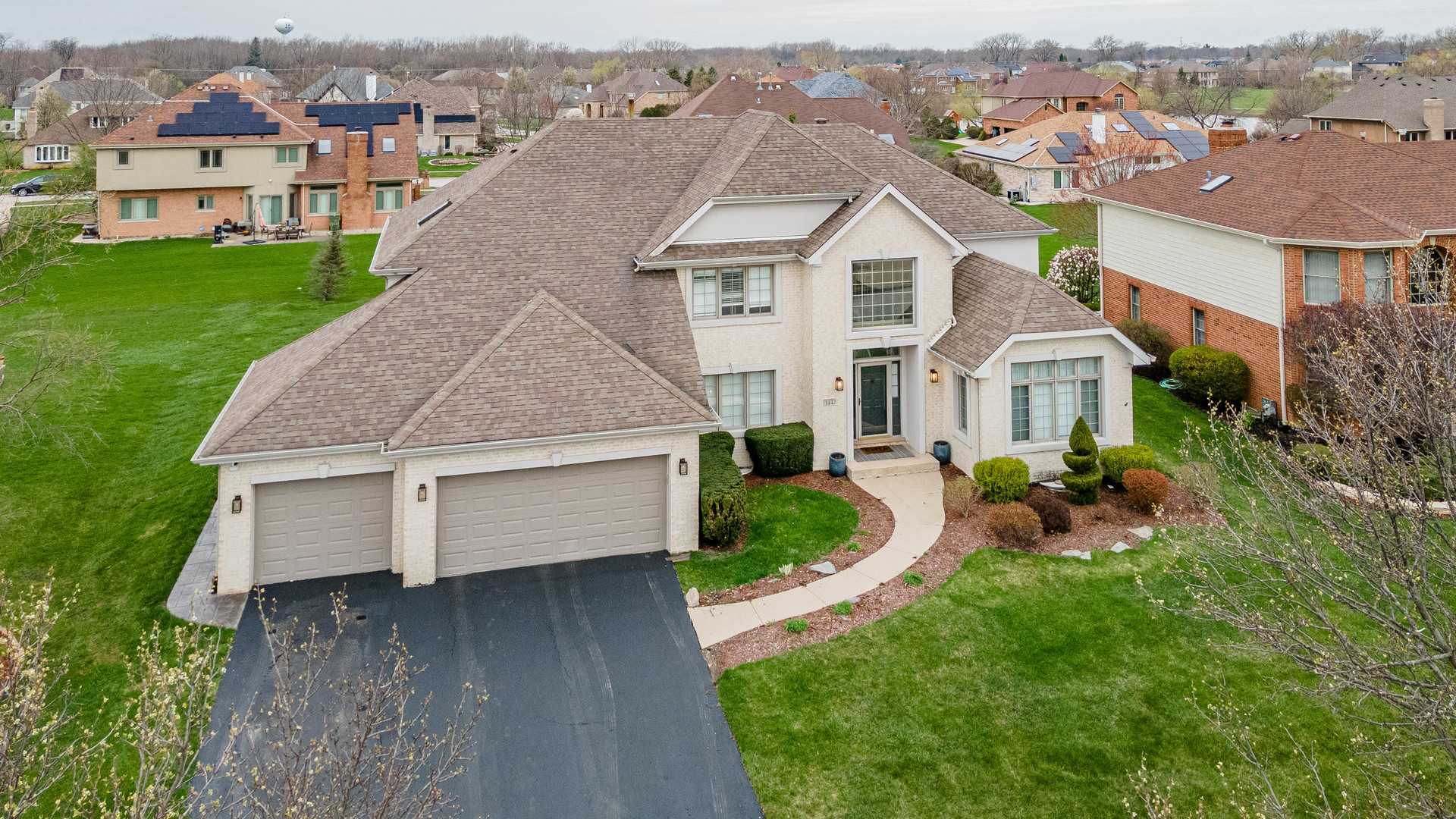 1442 Kinross Street Flossmoor, IL 60422 - Photo 1 of 53 a aerial view of a house with garden