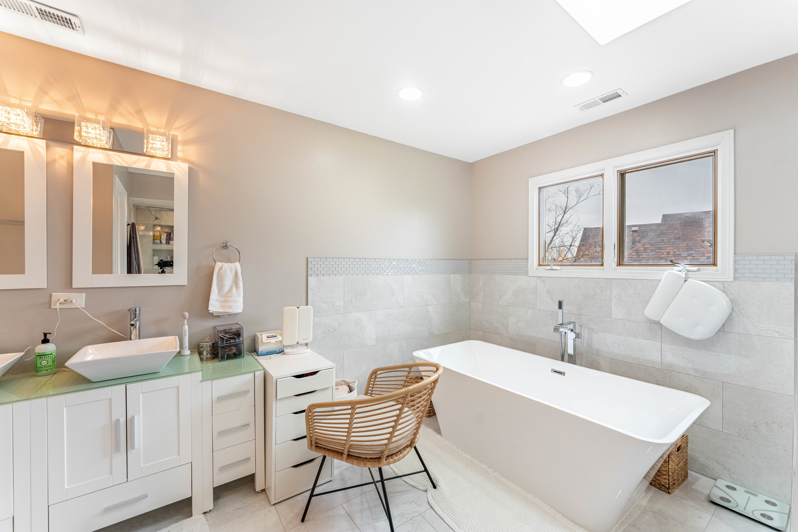 1442 Kinross Street Flossmoor, IL 60422 - Photo 23 of 53 a bathroom with a granite countertop sink mirror and a