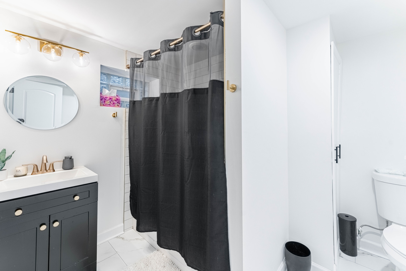 1442 Kinross Street Flossmoor, IL 60422 - Photo 42 of 53 a bathroom with a sink vanity and a mirror