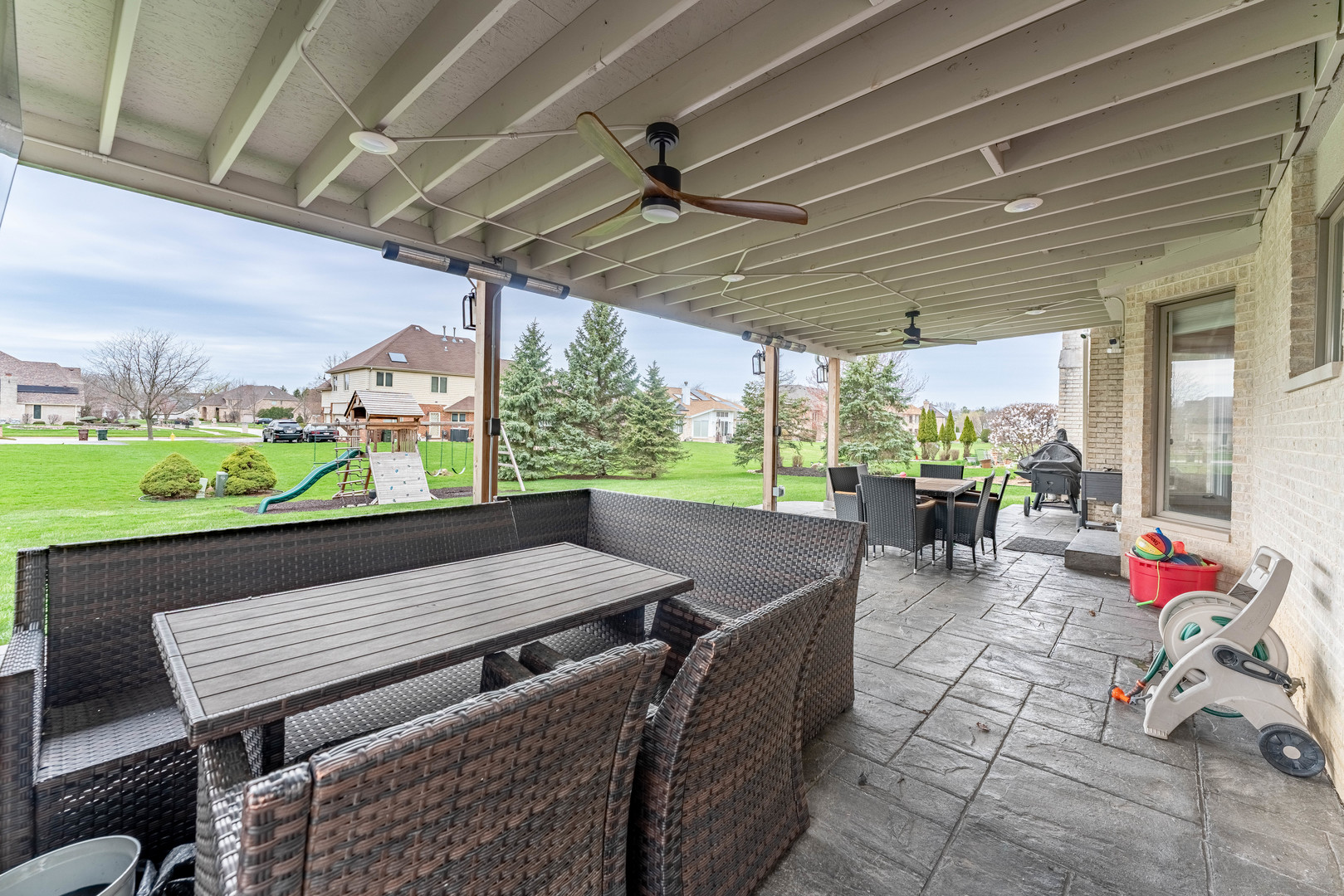 1442 Kinross Street Flossmoor, IL 60422 - Photo 45 of 53 a outdoor view with a sitting space