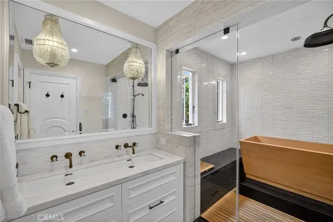 $34,500,000 | 157-159 Emerald Bay, Laguna Beach, CA 92651