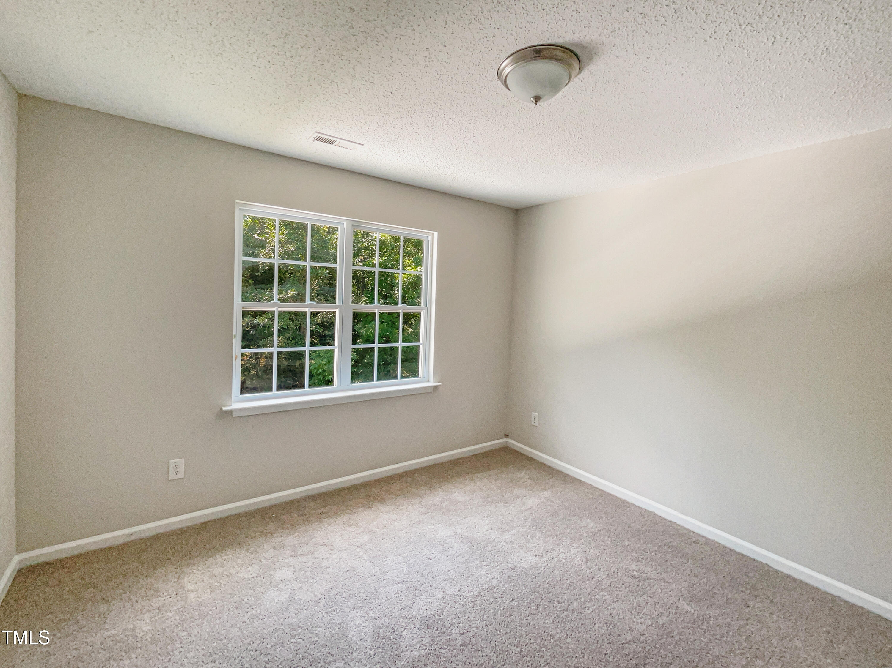 5206 Chipstone Drive Raleigh, NC 27610 - Photo 3 of 17 listing_2