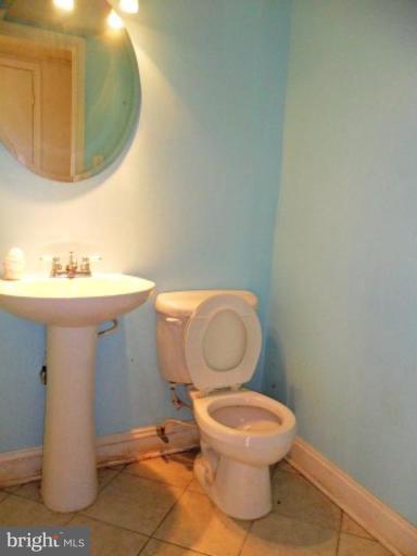 1733 Addison Road South, Unit 1733 District Heights, MD 20747 - Photo 4 of 8 Bath #1