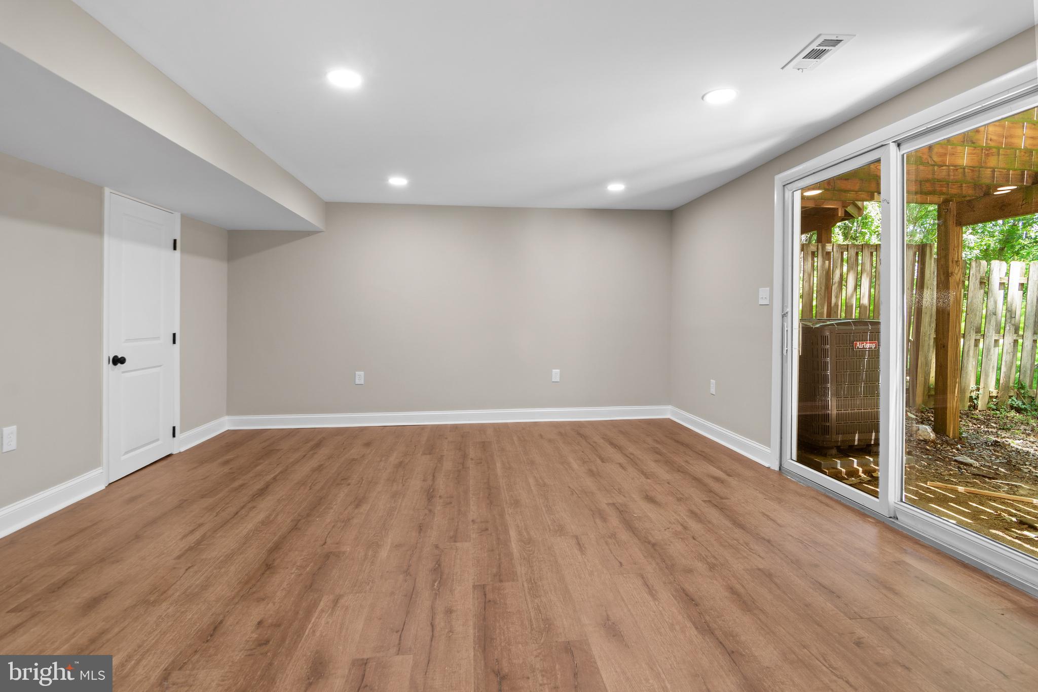 2613 Ebony Road Baltimore, MD 21234 - Photo 29 of 38