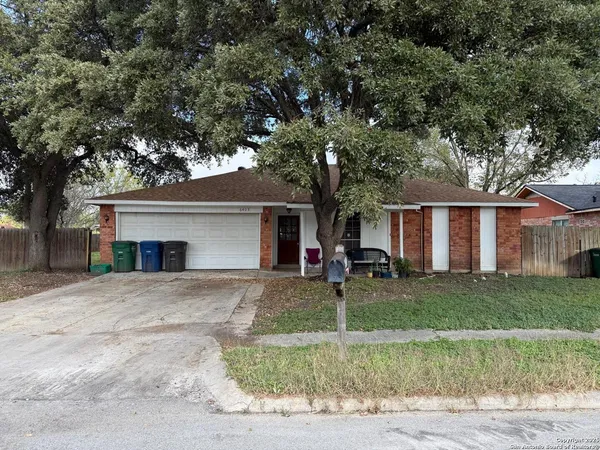 $1,995 | 6403 Ridge Creek Drive, San Antonio, TX 78233