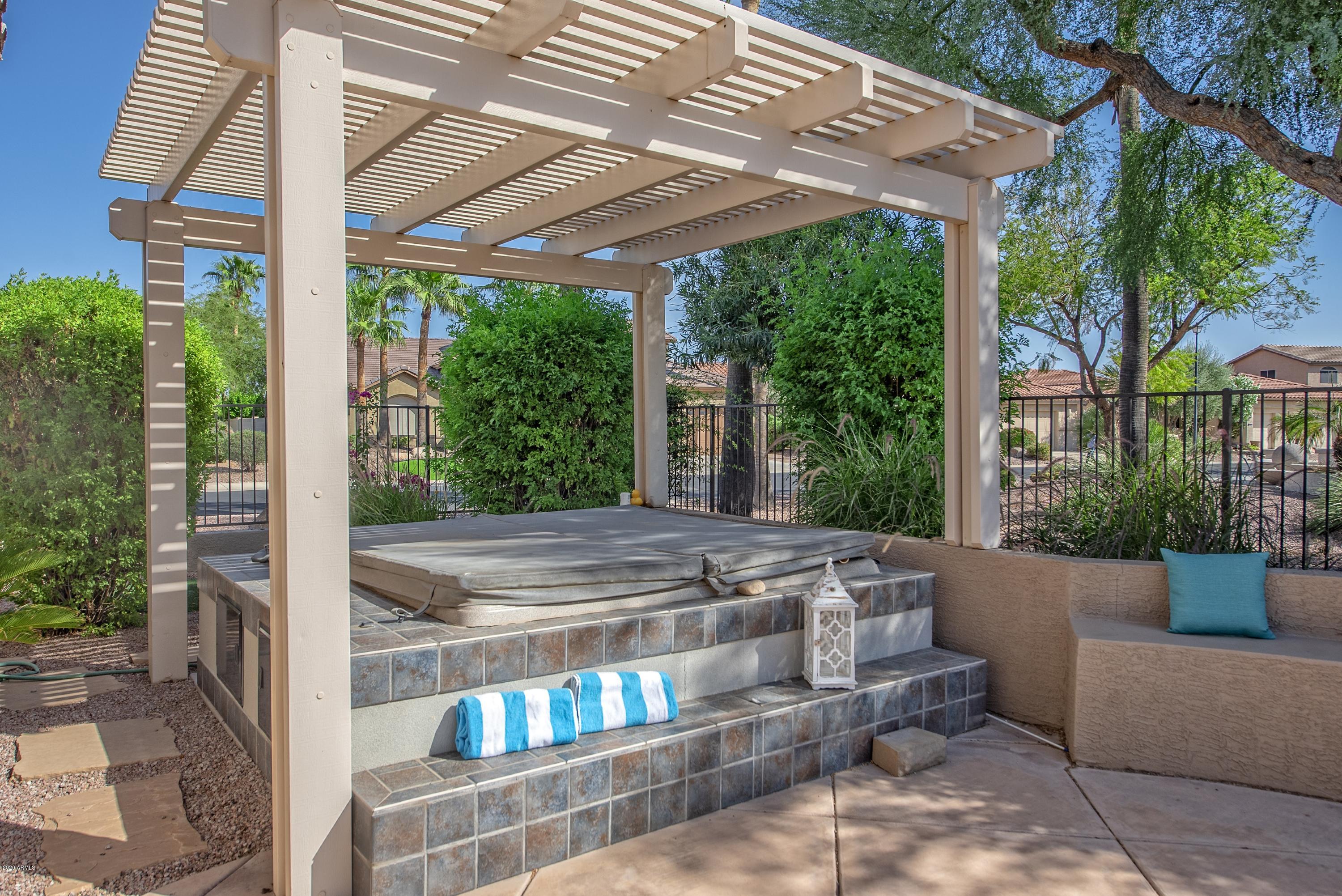 16107 Piccadilly Road Goodyear, AZ 85395 - Photo 25 of 27 024_Built-In Jacuzzi