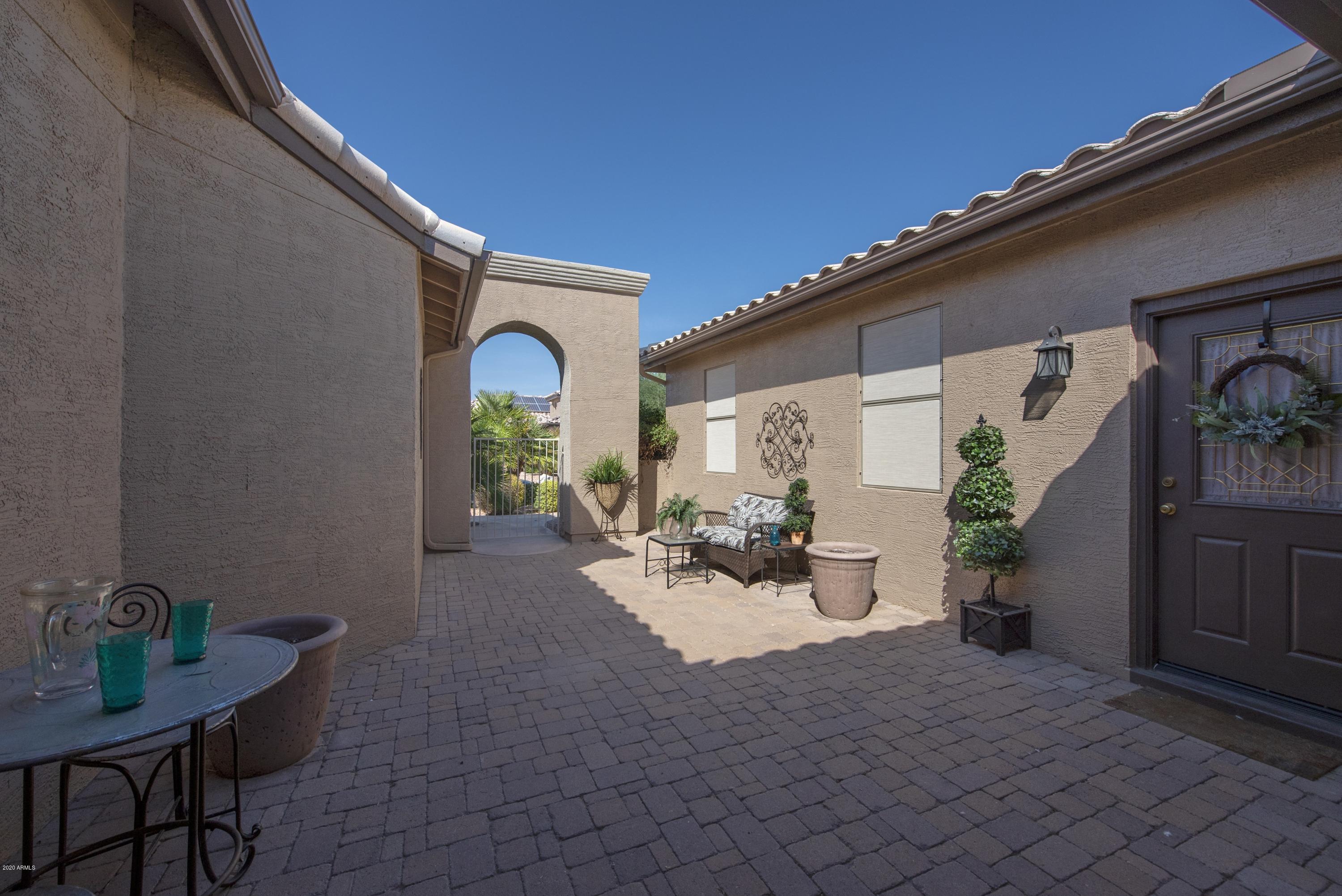 16107 Piccadilly Road Goodyear, AZ 85395 - Photo 4 of 27 003_Front Patio View